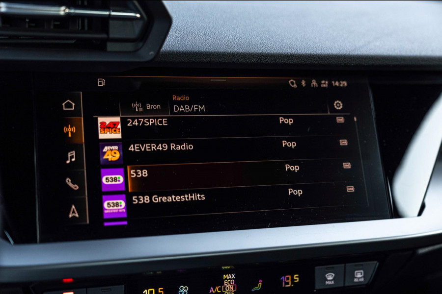 Audi A3 Limousine 30 TFSI Business Edition 110 PK Aut. Adaptive Virtual Keyless Stoelverwarming 17''