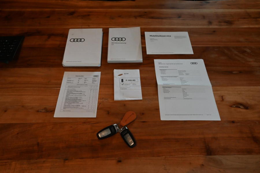 Audi A3 Limousine 30 TFSI Business Edition 110 PK Aut. Adaptive Virtual Keyless Stoelverwarming 17''