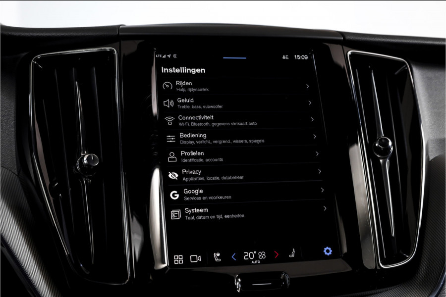 Volvo XC60 2.0 T6 Plug-in hybrid AWD Plus Black Edition | S/K-Panodak | Dig. Cockpit | Adapt. Cruise | Memory Stoelen | Elek. Klep | Stoel-+stuurverw. | 360 Camera | NAV+App. Connect | ECC | LM 21" | 2762