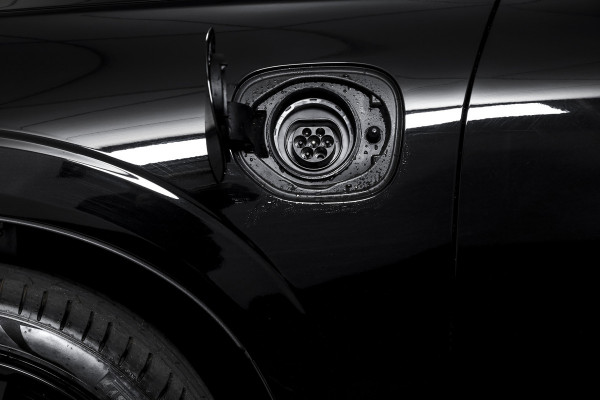 Volvo XC60 2.0 T6 Plug-in hybrid AWD Plus Black Edition | S/K-Panodak | Dig. Cockpit | Adapt. Cruise | Memory Stoelen | Elek. Klep | Stoel-+stuurverw. | 360 Camera | NAV+App. Connect | ECC | LM 21" | 2762