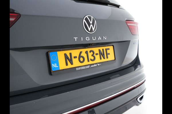 Volkswagen Tiguan 1.4 TSI R-Line Business+ (Plug-in) (INCL-BTW) Aut. *PANO | FULL-LED | ADAPTIVE-CRUISE | DIGI-COCKPIT | HEATED-COMFORTSEATS | NAV-FULLMAP | DAB+ | TOWBAR | PRIVACY-GLASS | ECC | PDC | 19''ALU