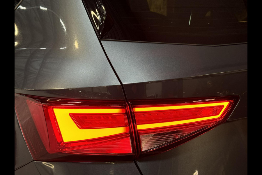 Seat Ateca 1.5 TSI FR Business Intense Garantie Trekhaak 360 Camera Carplay Beats Virtual Dash Sfeer Cruise Navi Clima Rijklaar