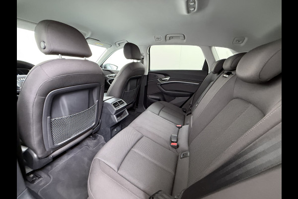 Audi e-tron 50 Quattro Business Edition 71kWh SOH 91% Navi Ecc Memory Camera DAB Pdc Stoelverwarming Elek.Stoelen Led Elek. Achterklep Lmv Privacy Glas Keyless Origineel Nederlandse Auto