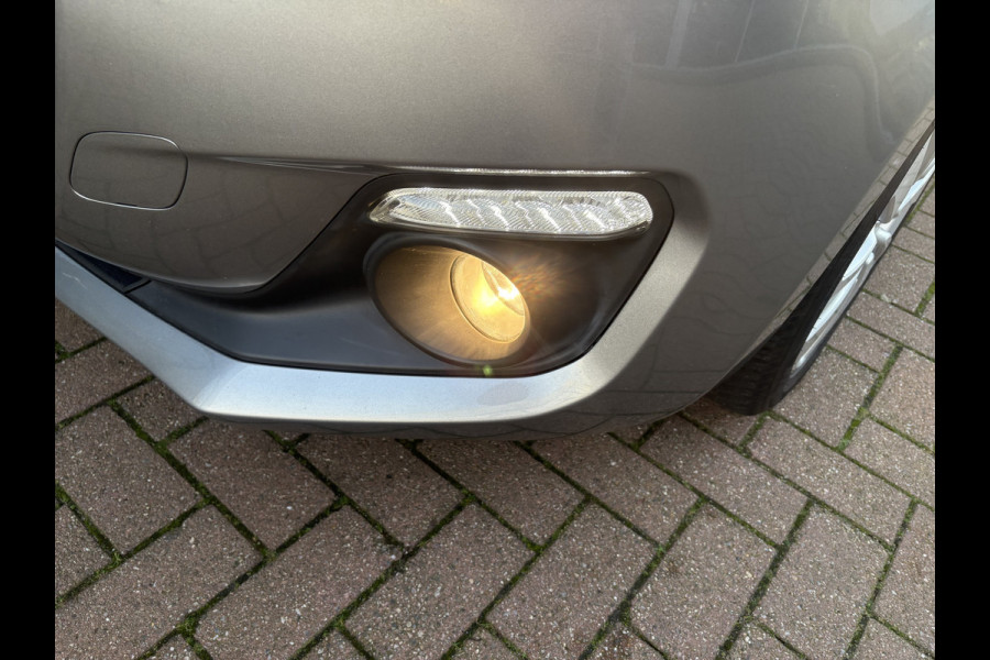 Suzuki Swift 1.2 90pk Select 5-drs. CAMERA/CARPLAY/AIRCO/LED/STOELVERW./16INCH