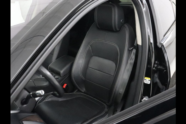 Jaguar I-PACE EV400 HSE 90 kWh | Panoramadak | Head-Up | Luchtvering | 360 Camera | Stoelverwarming | Adaptive cruise | Matrix LED | Carplay | Leder | Meridian Surround | Navigatie | Park Assist