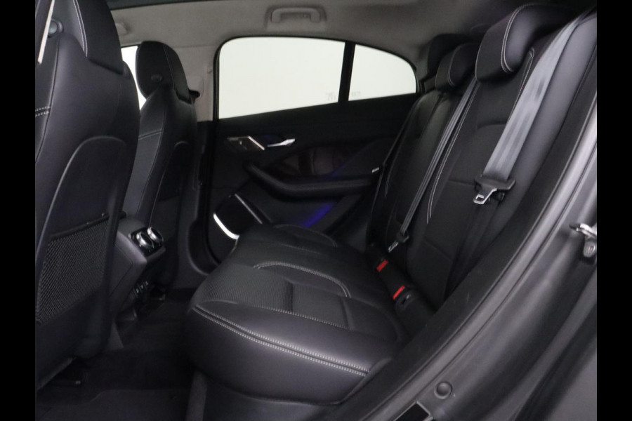 Jaguar I-PACE EV400 HSE 90 kWh | Panoramadak | Head-Up | Luchtvering | 360 Camera | Stoelverwarming | Adaptive cruise | Matrix LED | Carplay | Leder | Meridian Surround | Navigatie | Park Assist