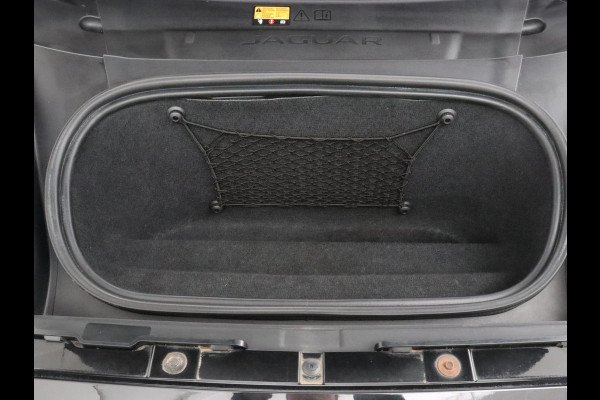 Jaguar I-PACE EV400 HSE 90 kWh | Panoramadak | Head-Up | Luchtvering | 360 Camera | Stoelverwarming | Adaptive cruise | Matrix LED | Carplay | Leder | Meridian Surround | Navigatie | Park Assist