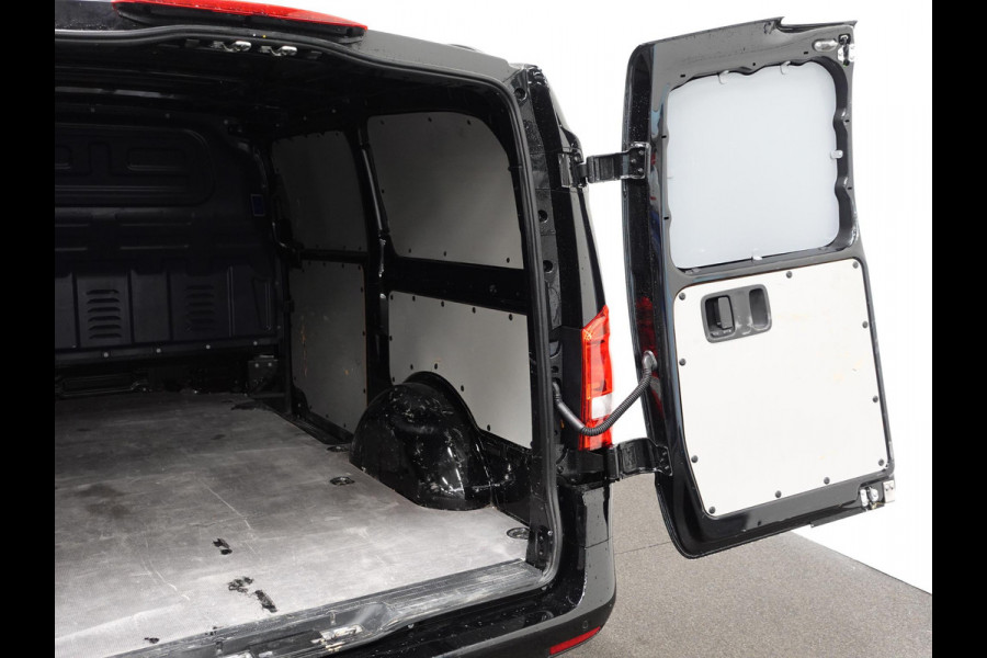 Mercedes-Benz Vito 114 CDI Lang Automaat | Navigatie | Apple Carplay/Android Auto | Airco | Bluetooth | Trekhaak | Parkeer sensoren | Camera