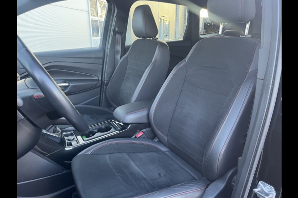 Ford Kuga 1.5 EcoB. ST Line TREKHAAK! WINTERPACK! XENON!