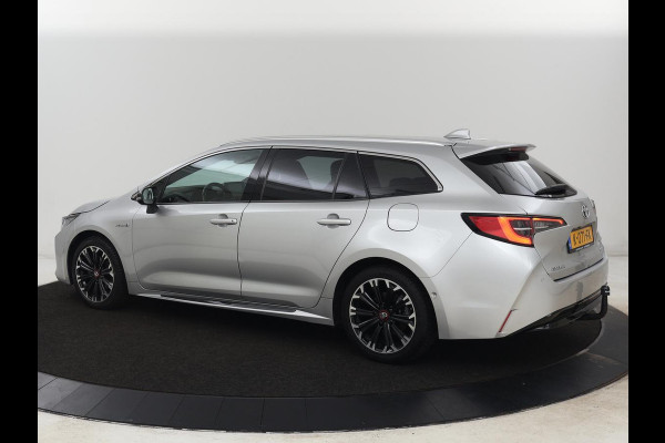 Toyota Corolla 1.8 Hybrid GR-Sport | Trekhaak | Stoelverwarming | Carplay | Camera | Sportstoelen | Park Assist | Half leder | Adaptive cruise | Climate control | Full LED | Keyless
