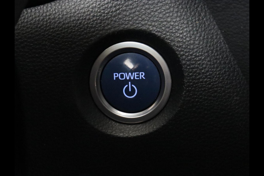 Toyota Corolla 1.8 Hybrid GR-Sport | Trekhaak | Stoelverwarming | Carplay | Camera | Sportstoelen | Park Assist | Half leder | Adaptive cruise | Climate control | Full LED | Keyless