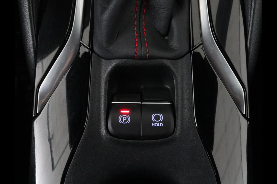 Toyota Corolla 1.8 Hybrid GR-Sport | Trekhaak | Stoelverwarming | Carplay | Camera | Sportstoelen | Park Assist | Half leder | Adaptive cruise | Climate control | Full LED | Keyless