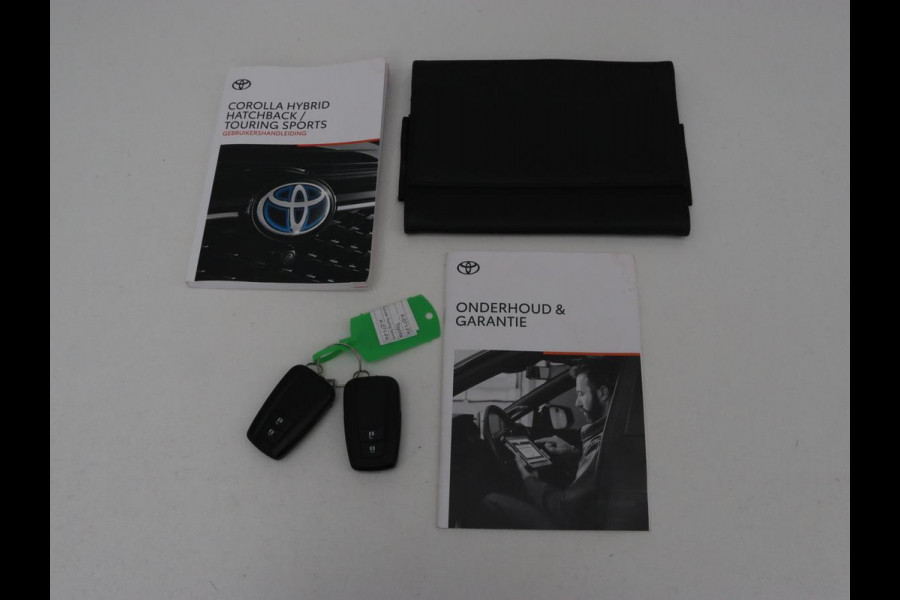 Toyota Corolla 1.8 Hybrid GR-Sport | Trekhaak | Stoelverwarming | Carplay | Camera | Sportstoelen | Park Assist | Half leder | Adaptive cruise | Climate control | Full LED | Keyless
