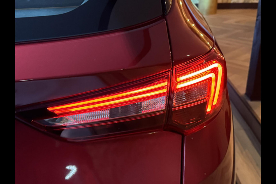 Opel Grandland X 1.6 Turbo Hybrid4 Innovation Garantie Camera Elek Achterklep Carplay Blindspot Cruise Clima Navi Led Rijklaar