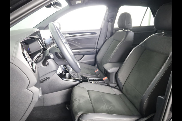 Volkswagen T-Roc 1.5 TSI R-Line 150 PK DSG |Private lease vanaf € 699,- pm | Blackstyle | Trekhaak afneembaar | ErgoActive Stoel Pakket | Navigatie |