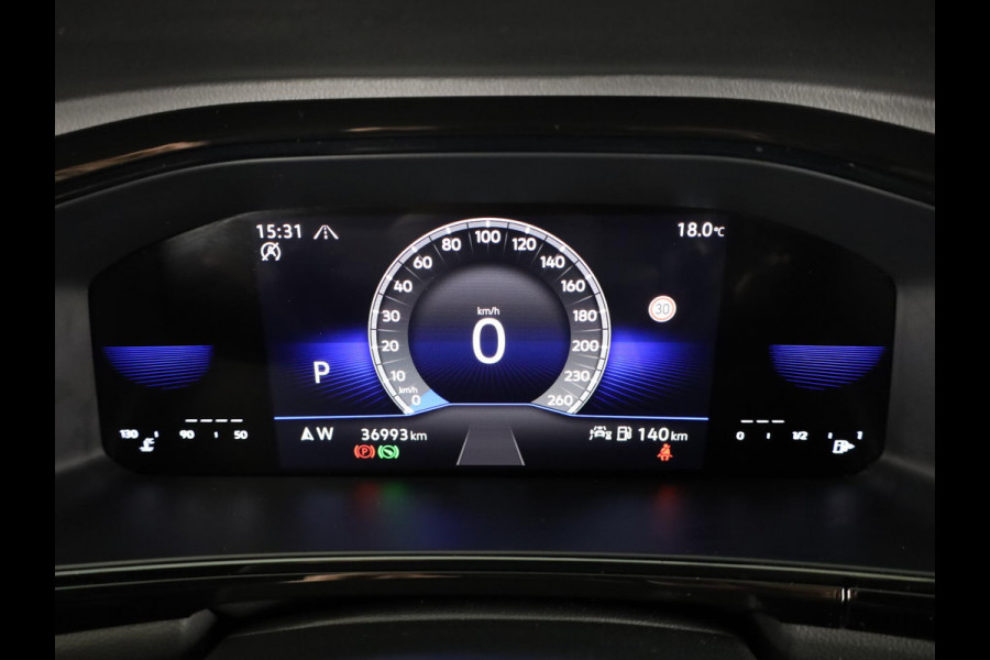 Volkswagen T-Roc 1.5 TSI R-Line 150 PK DSG |Private lease vanaf € 699,- pm | Blackstyle | Trekhaak afneembaar | ErgoActive Stoel Pakket | Navigatie |