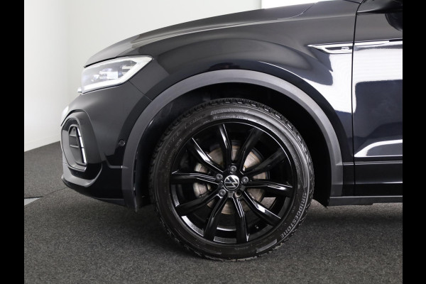 Volkswagen T-Roc 1.5 TSI R-Line 150 PK DSG |Private lease vanaf € 699,- pm | Blackstyle | Trekhaak afneembaar | ErgoActive Stoel Pakket | Navigatie |