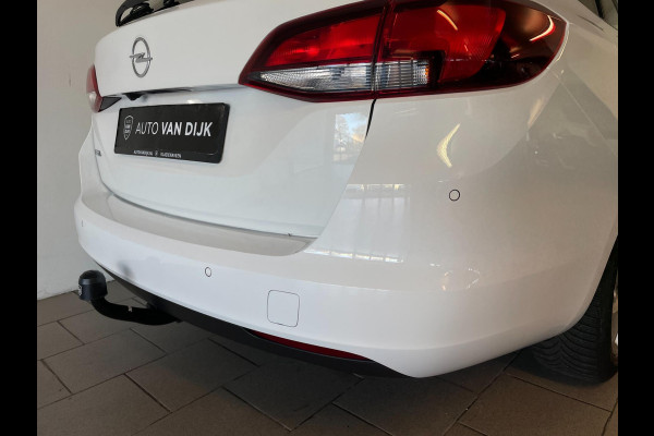 Opel Astra Sports Tourer 1.2 Edition 110PK AIRCO CRUISE NAVI BLUETOOTH PDC CAMERA SPORTVELGEN TREKHAAK LAGE KM ZEER NETTE AUTO