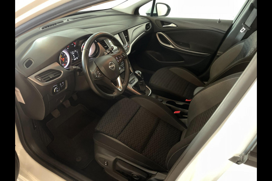 Opel Astra Sports Tourer 1.2 Edition 110PK AIRCO CRUISE NAVI BLUETOOTH PDC CAMERA SPORTVELGEN TREKHAAK LAGE KM ZEER NETTE AUTO