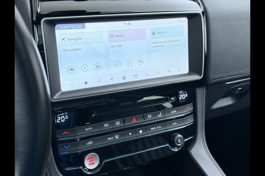Jaguar F-Pace 2.0D AWD AUT-8 Portfolio Leer Pano-Dak Digitaal Dashboard Camera Meridian®-Audio Navi 4-Zone Ecc Android Auto Apple Carplay Pdc Stoel+Achterbankverwarming Elek.Stoelen+Memory Lmv 19" Bi-xenon Blind Spot Keyless Elek.Achterklep Origineel Nederlandse Auto Nieuwprijs  €87.786,- Zeer compleet!