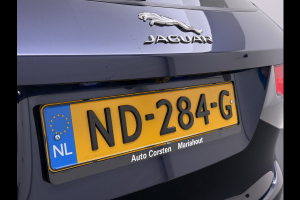 Jaguar F-Pace 2.0D AWD AUT-8 Portfolio Leer Pano-Dak Digitaal Dashboard Camera Meridian®-Audio Navi 4-Zone Ecc Android Auto Apple Carplay Pdc Stoel+Achterbankverwarming Elek.Stoelen+Memory Lmv 19" Bi-xenon Blind Spot Keyless Elek.Achterklep Origineel Nederlandse Auto Nieuwprijs  €87.786,- Zeer compleet!