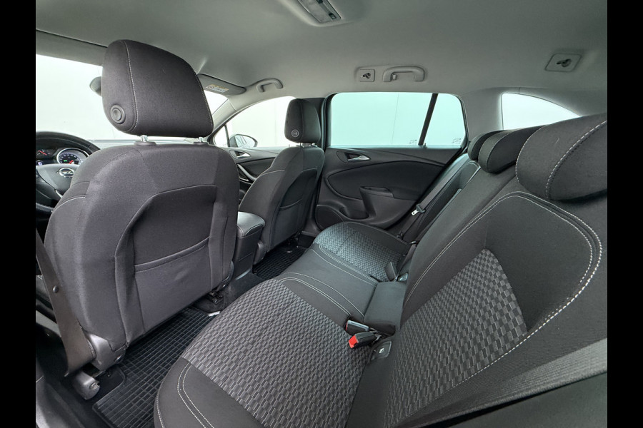Opel Astra Sports Tourer 1.4 Turbo Trekhaak Navi Ecc Camera Pdc AGR-Comfort Stoel Apple Carplay Android Auto Stuur+Stoelverwarming Lane Assist Led Lmv 17" Regen-Lichtsensor Complete Opel Astra Tourer