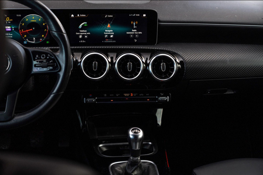 Mercedes-Benz A-Klasse 180 Business Solution 136 PK Widescreen LED Camera 19'' AMG