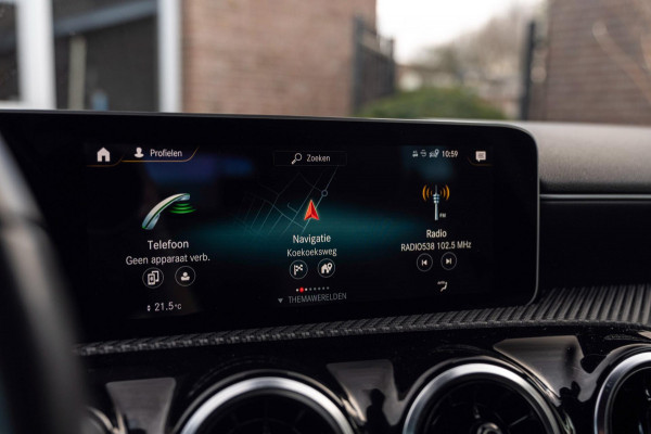 Mercedes-Benz A-Klasse 180 Business Solution 136 PK Widescreen LED Camera 19'' AMG