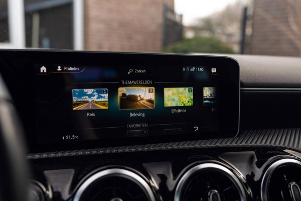 Mercedes-Benz A-Klasse 180 Business Solution 136 PK Widescreen LED Camera 19'' AMG