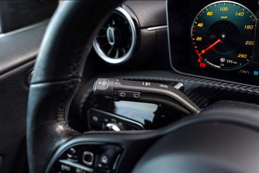 Mercedes-Benz A-Klasse 180 Business Solution 136 PK Widescreen LED Camera 19'' AMG