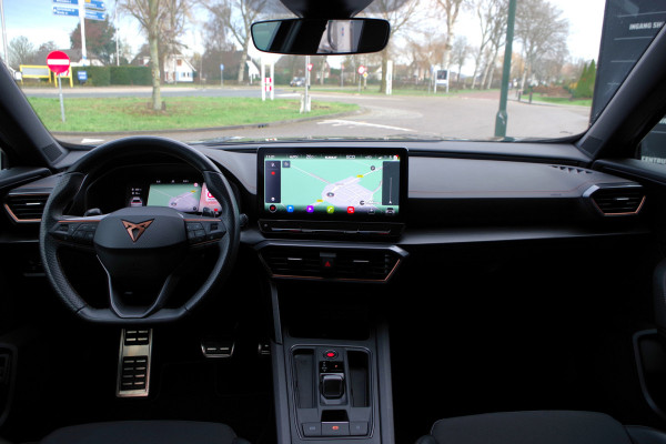 CUPRA Formentor 1.4 e-Hybrid VZ 245 PK Performance, Panoramadak, Keyless, Trekhaak, Adap. Cruise Control