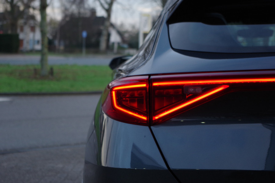 CUPRA Formentor 1.4 e-Hybrid VZ 245 PK Performance, Panoramadak, Keyless, Trekhaak, Adap. Cruise Control