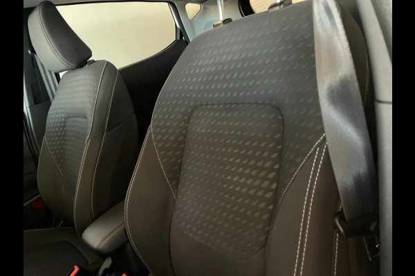Ford Fiesta 1.0 EcoBoost Titanium AIRCO CLIMA NAVI VIA APP BLUETOOTH SCHERM PRIVACYGLAS VELGEN PDC ZEER NETTE AUTO