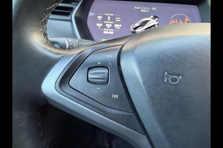 Tesla Model S 75D Base | Autopilot | Panoramadak | Camera | Elektrische Achterklep | Lichtmetalen Velgen |