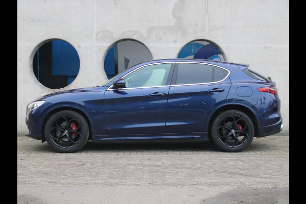 Alfa Romeo Stelvio 2.2d Super | LEDEREN BEKLEDING | 20" LICHTMETALEN VELGEN |