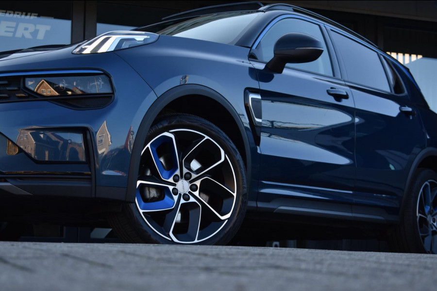 Lynk & Co 01 1.5 | TREKHAAK | INFINITY | SOH 94% | PANO | NAP | DEALER ONDERHOUDEN | CAMERA | APPLE CARPLAY | ANDROID AUTO