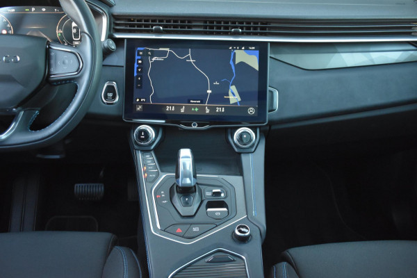 Lynk & Co 01 1.5 | TREKHAAK | INFINITY | SOH 94% | PANO | NAP | DEALER ONDERHOUDEN | CAMERA | APPLE CARPLAY | ANDROID AUTO
