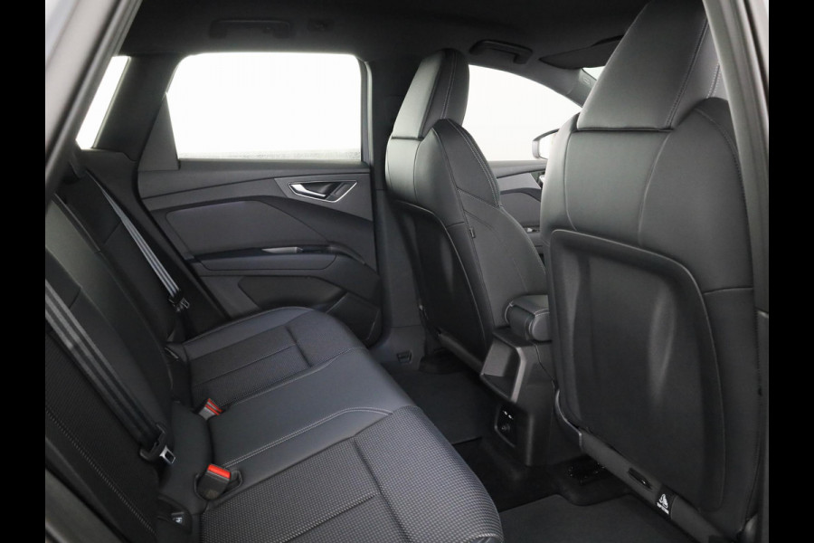 Audi Q4 e-tron 45 S edition Competition 82 kWh 286 pk | Assistentiepakket plus | Comfortpakket plus | Ambient lichtpakket | Optiekpakket zwart plus |