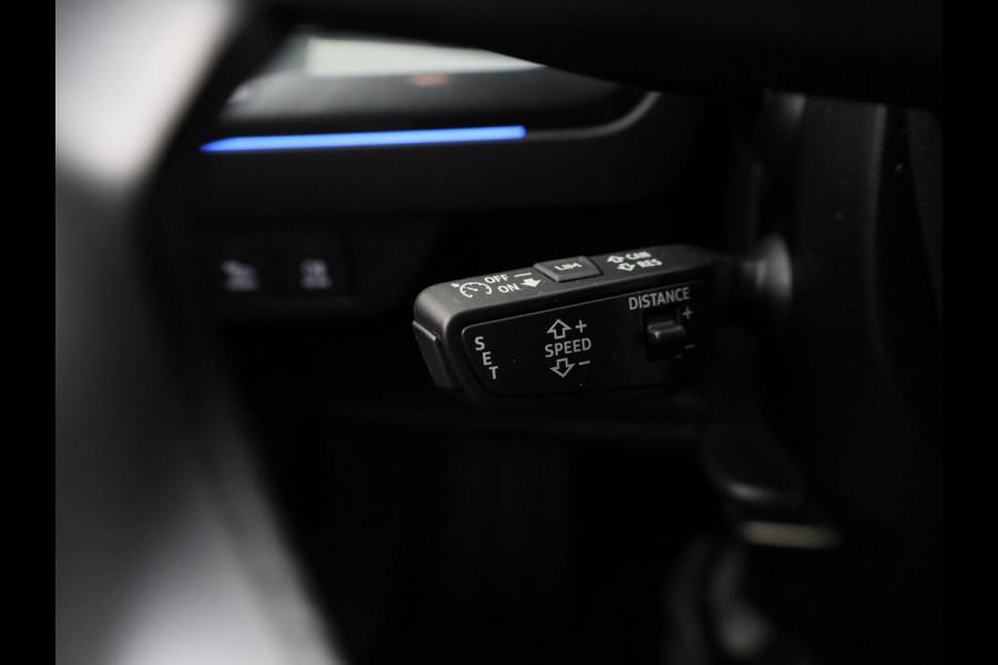 Audi Q4 e-tron 45 S edition Competition 82 kWh 286 pk | Assistentiepakket plus | Comfortpakket plus | Ambient lichtpakket | Optiekpakket zwart plus |