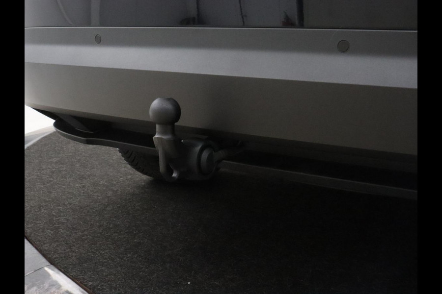 Škoda Kodiaq 1.5 TSI Business Edition 7-persoons | Leder/Alcantara | Trekhaak | Stoelverwarming | Camera | Carplay | DAB | Full LED | Navigatie