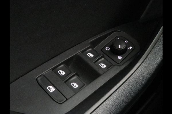 Škoda Kodiaq 1.5 TSI Business Edition 7-persoons | Leder/Alcantara | Trekhaak | Stoelverwarming | Camera | Carplay | DAB | Full LED | Navigatie