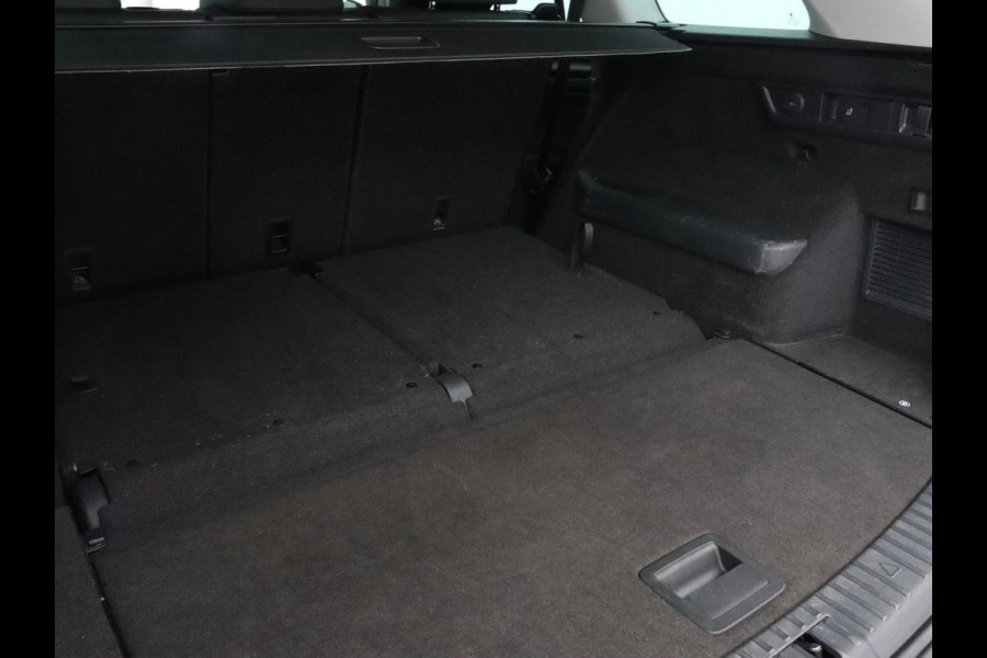Škoda Kodiaq 1.5 TSI Business Edition 7-persoons | Leder/Alcantara | Trekhaak | Stoelverwarming | Camera | Carplay | DAB | Full LED | Navigatie