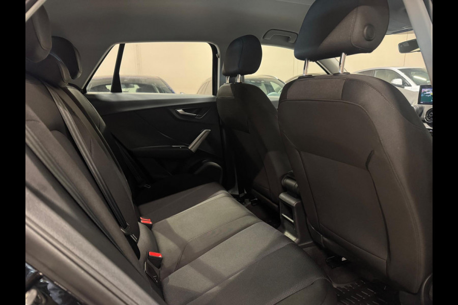 Audi Q2 35 TFSI 150PK S-Tronic, Apple Carplay, Navi, Clima, Multistuur, PDC, Android Auto, Bluetooth/Tel, Volledig Onderhouden