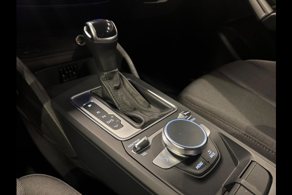 Audi Q2 35 TFSI 150PK S-Tronic, Apple Carplay, Navi, Clima, Multistuur, PDC, Android Auto, Bluetooth/Tel, Volledig Onderhouden