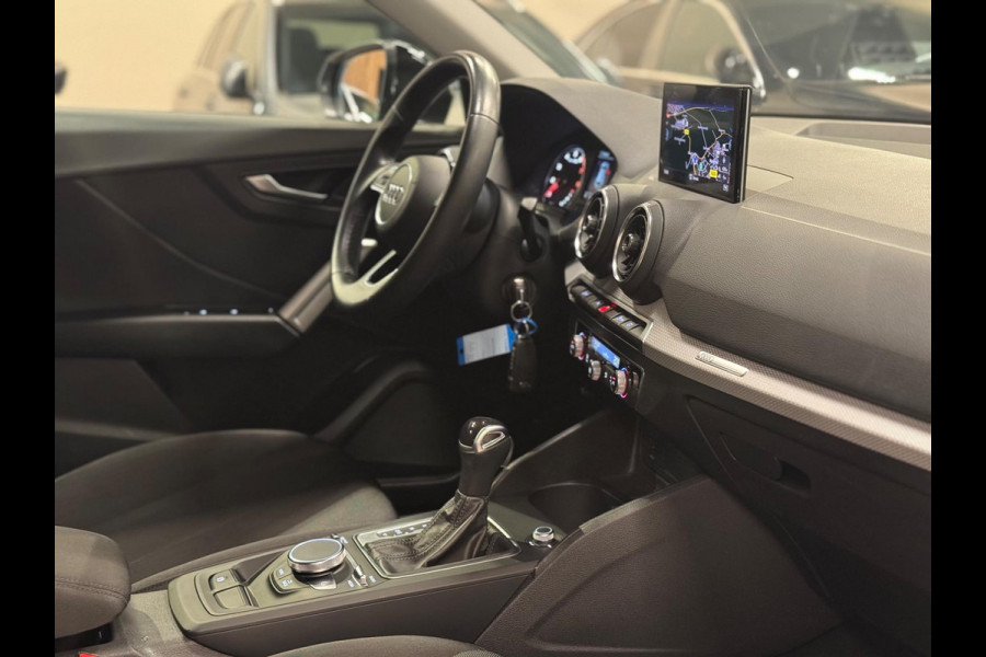 Audi Q2 35 TFSI 150PK S-Tronic, Apple Carplay, Navi, Clima, Multistuur, PDC, Android Auto, Bluetooth/Tel, Volledig Onderhouden