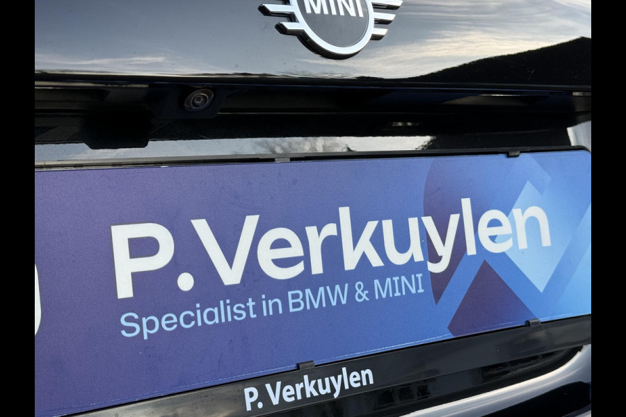 MINI Mini 1.5 Cooper Classic | HARMAN KARDON | SPORTSTOELEN | PANORAMA | CAMERA | 18 INCH VELGEN | HEAD UP |