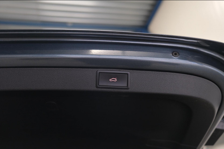 Škoda Octavia Combi 1.0 e-TSI Business Edition Plus Automaat - N.A.P. Airco, Cruise, Navi, PDC, Camera, Trekhaak.