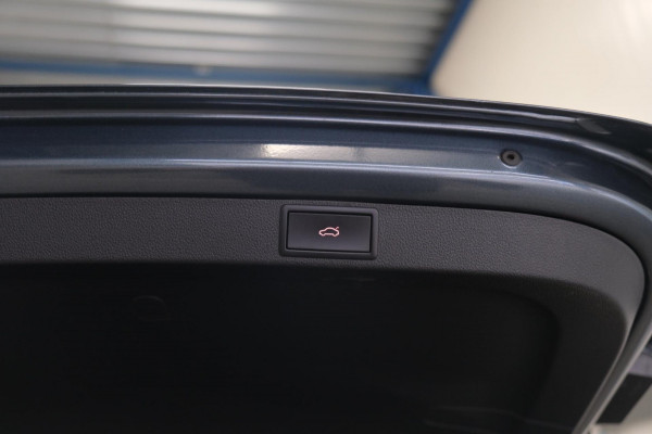 Škoda Octavia Combi 1.0 e-TSI Business Edition Plus Automaat - N.A.P. Airco, Cruise, Navi, PDC, Camera, Trekhaak.