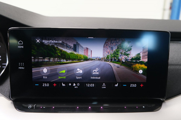 Škoda Octavia Combi 1.0 e-TSI Business Edition Plus Automaat - N.A.P. Airco, Cruise, Navi, PDC, Camera, Trekhaak.