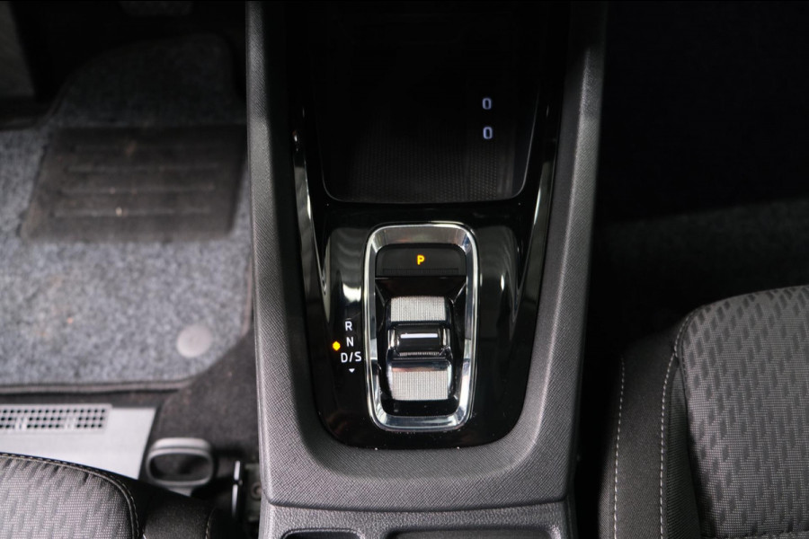 Škoda Octavia Combi 1.0 e-TSI Business Edition Plus Automaat - N.A.P. Airco, Cruise, Navi, PDC, Camera, Trekhaak.